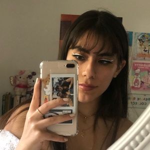 Meet your Posher, Julie